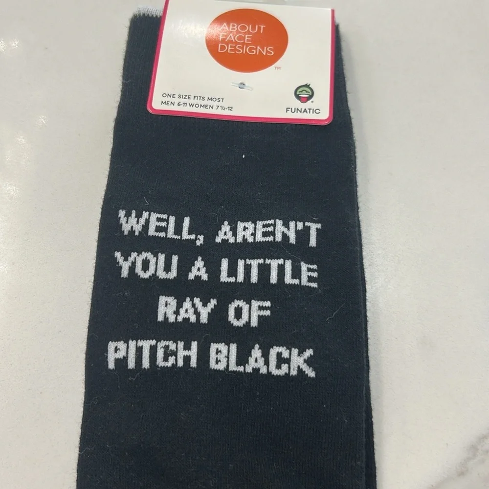 About Face‎ Designs Socks New With Tags. Black. Size Men’s 6-11 Women’s 71/2-12